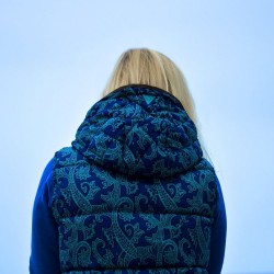 Frumusețe la orice dimensiune: Cum să-ți pui în valoare forma cu veste pentru femei voluptoase