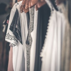 Idei de tinute XXL pentru vremea calda