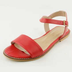 Spune-mi ce sandale porti, ca sa-ti spun pana unde poti sa mergi