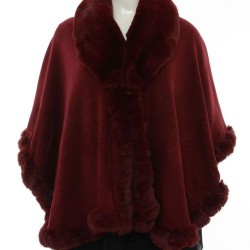 Vrei sa fii o aparitie spectaculoasa? Incearca haine cu blanita!